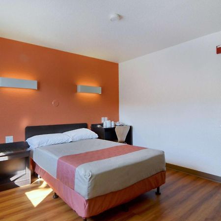 Motel 6-Laredo, Tx - South エクステリア 写真