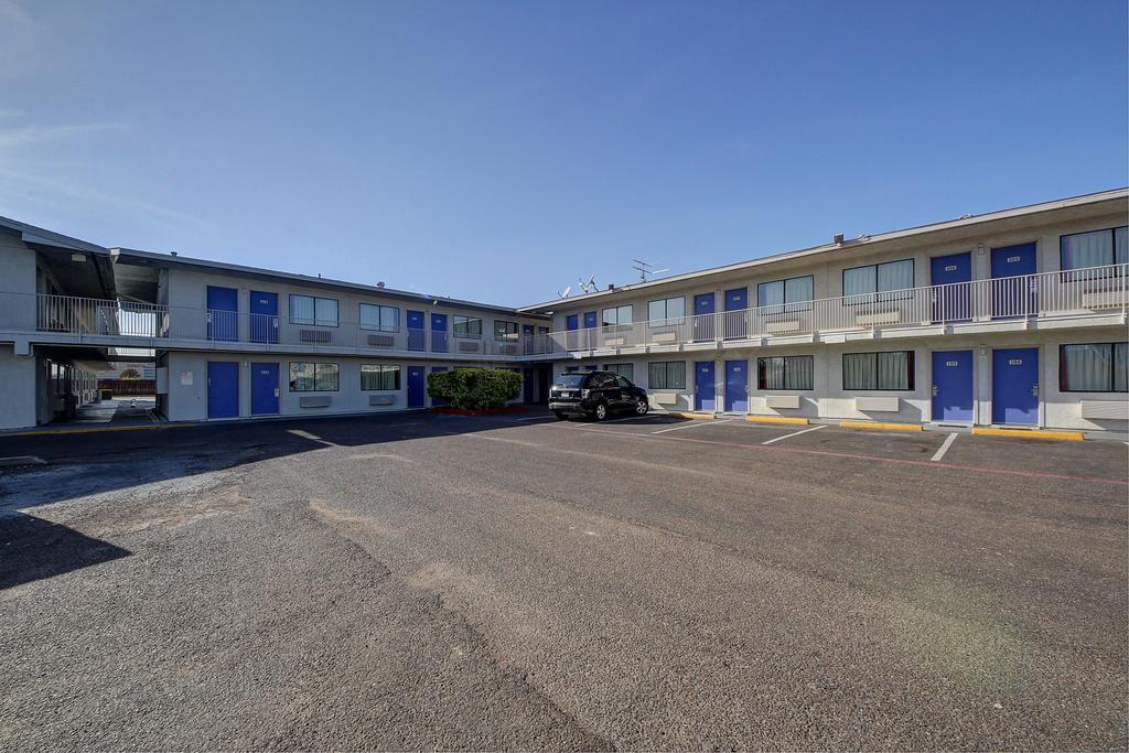 Motel 6-Laredo, Tx - South エクステリア 写真