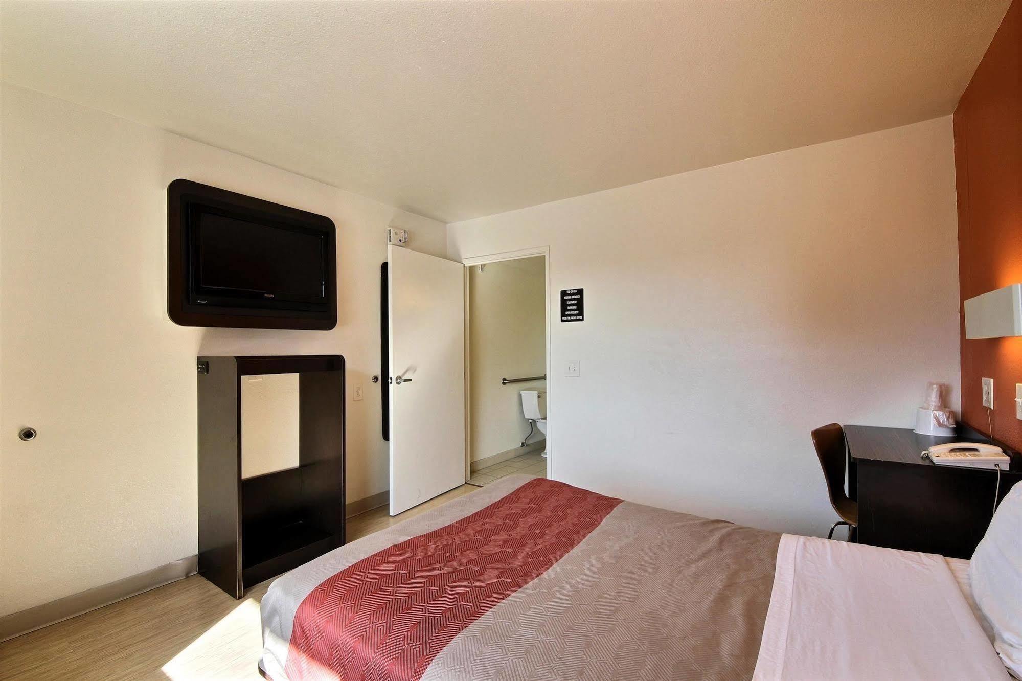 Motel 6-Laredo, Tx - South エクステリア 写真