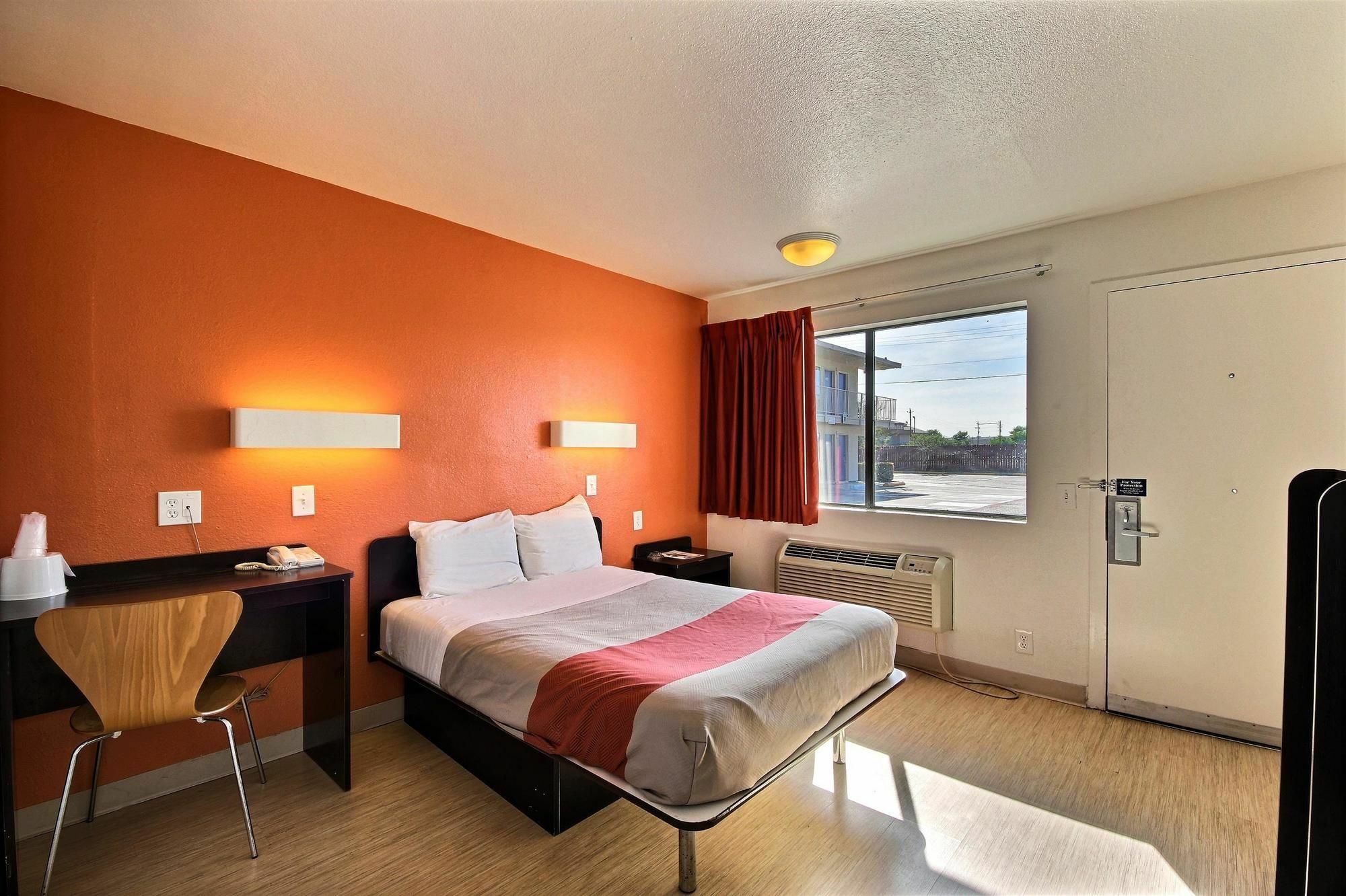 Motel 6-Laredo, Tx - South エクステリア 写真