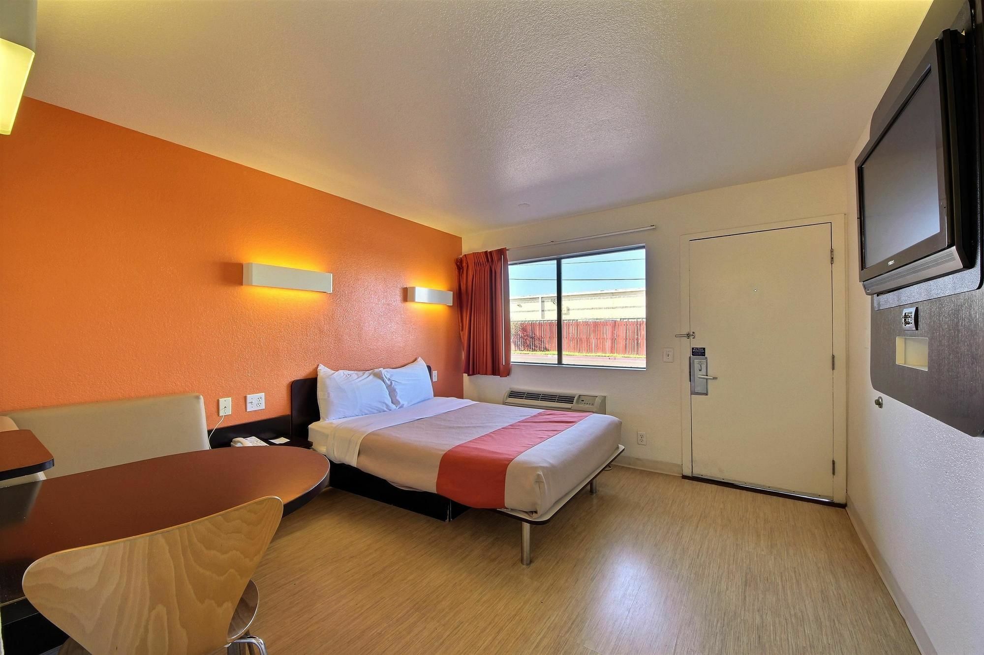 Motel 6-Laredo, Tx - South エクステリア 写真